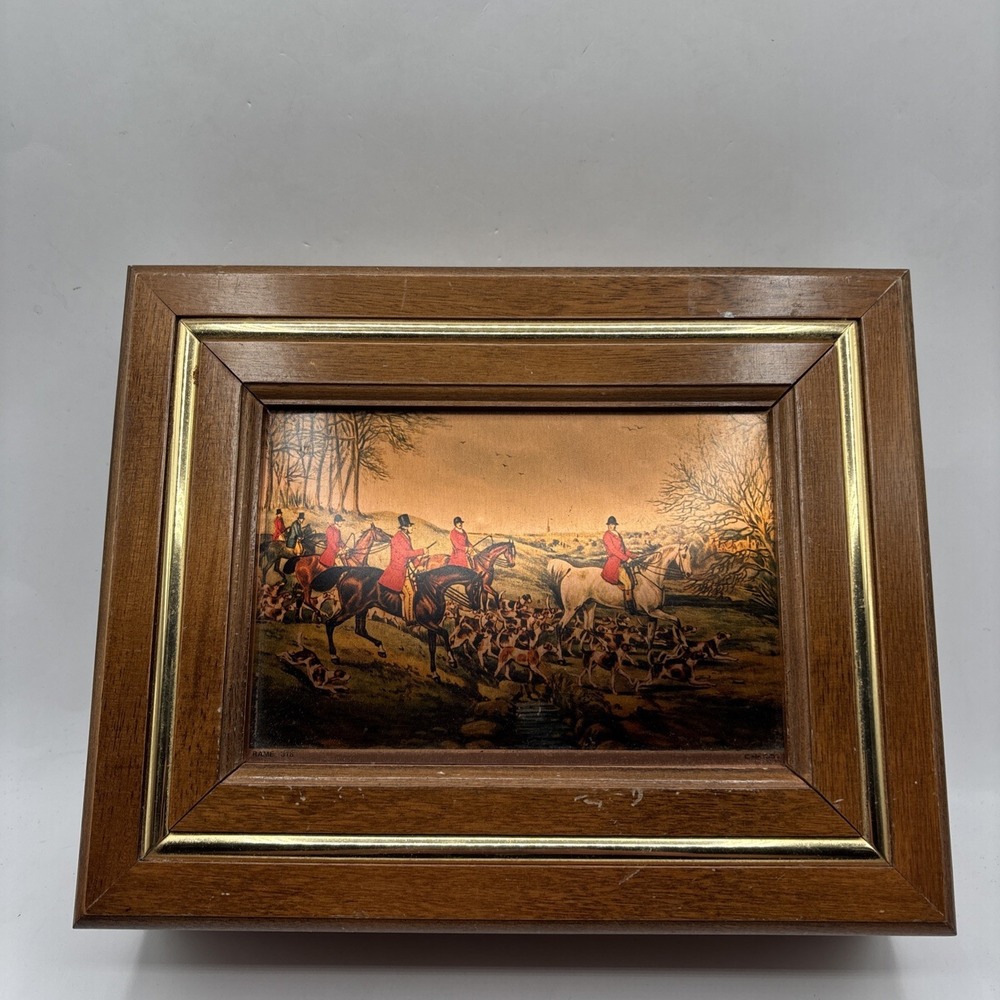 Vintage Fox Hunting Wood Jewelry Box Felt Lined Gold Accent 9 X 7 X 3 Horse READ